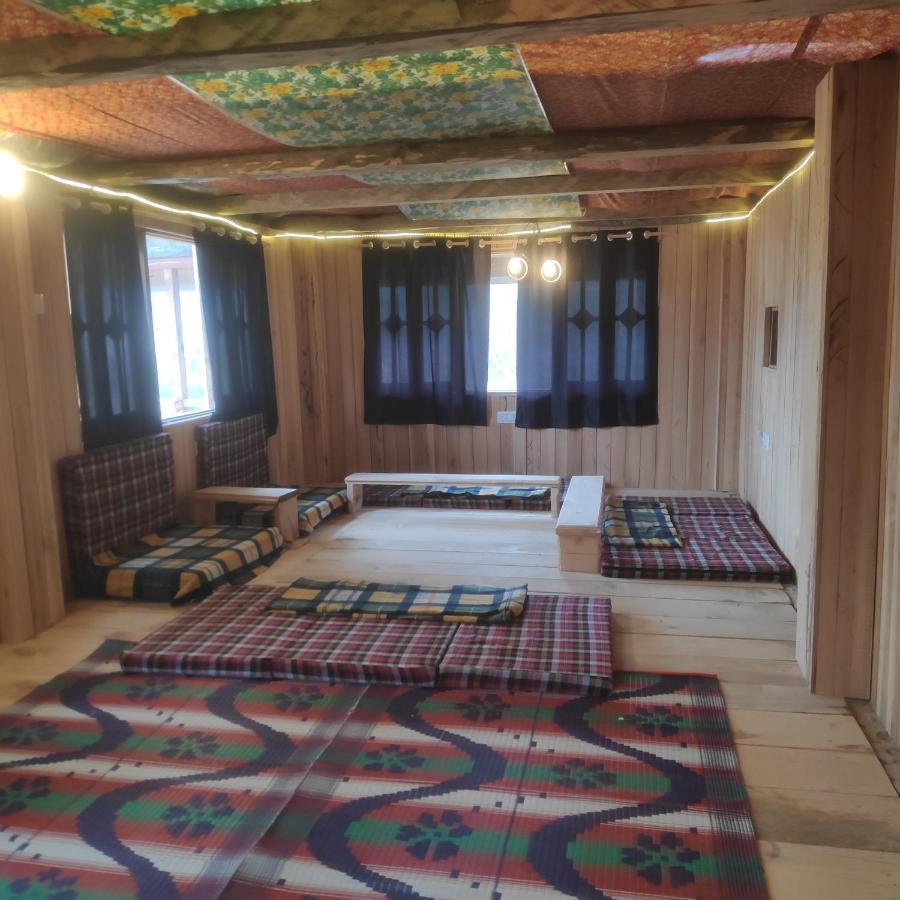 Sukun Hostel Sainj Экстерьер фото