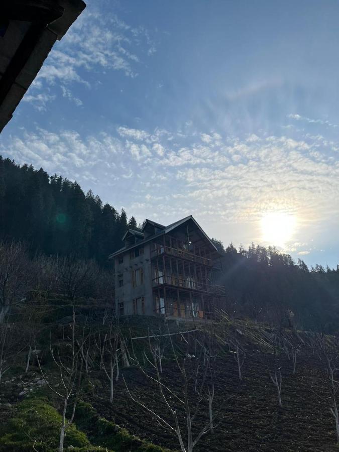 Sukun Hostel Sainj Экстерьер фото