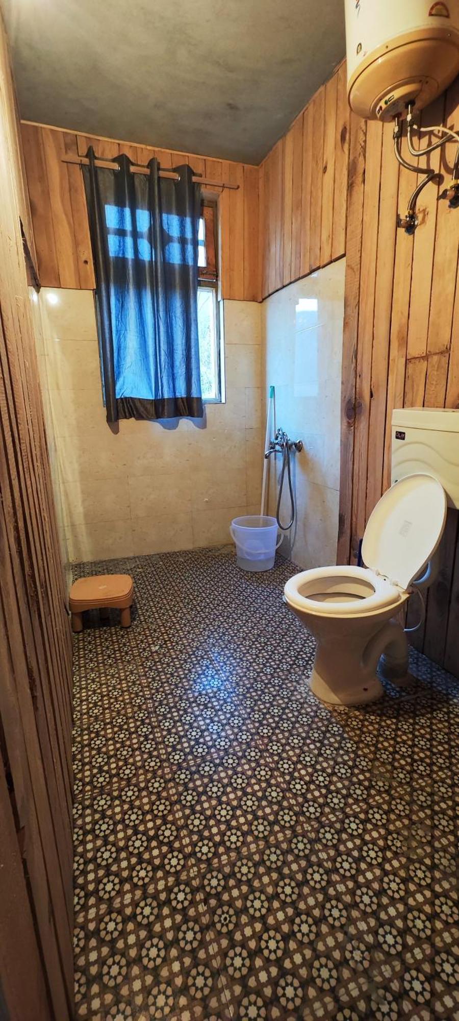 Sukun Hostel Sainj Экстерьер фото